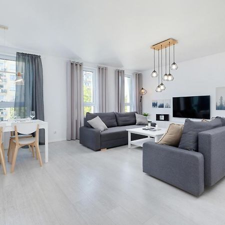 Apartamenty Platany Z Parkingiem By Noclegi Renters 코워브제크 외부 사진