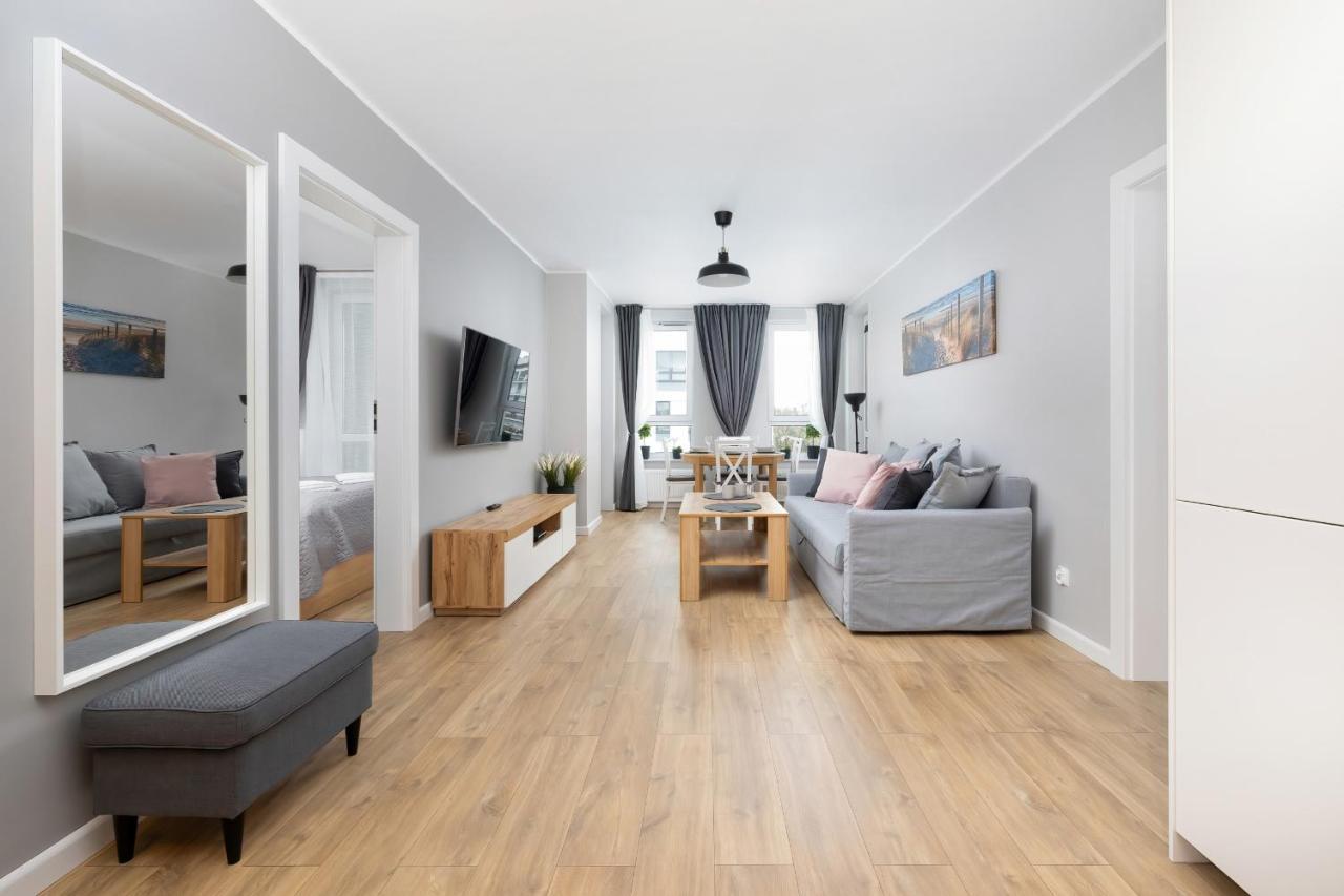 Apartamenty Platany Z Parkingiem By Noclegi Renters 코워브제크 외부 사진