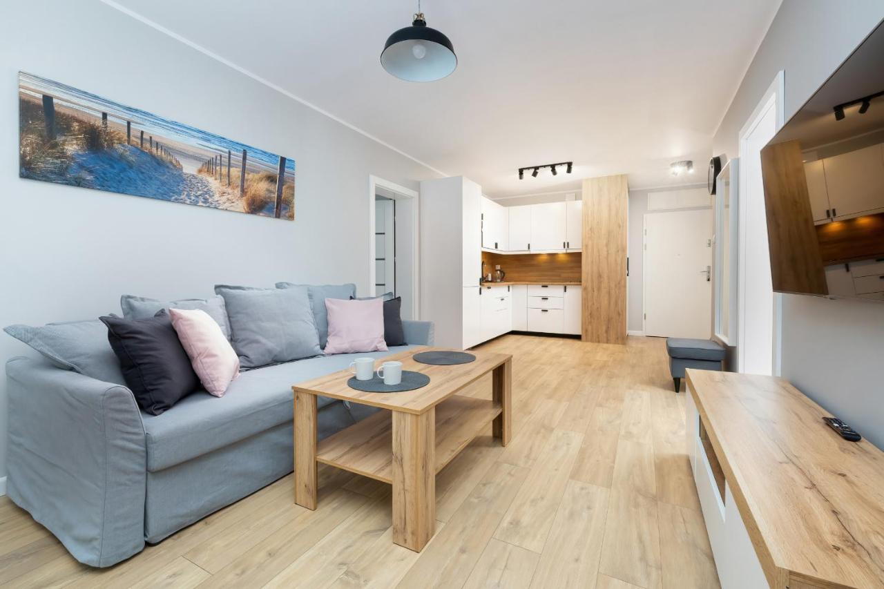 Apartamenty Platany Z Parkingiem By Noclegi Renters 코워브제크 외부 사진