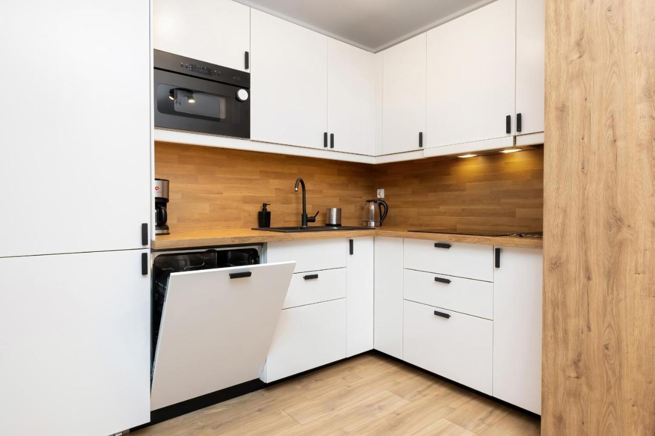 Apartamenty Platany Z Parkingiem By Noclegi Renters 코워브제크 외부 사진