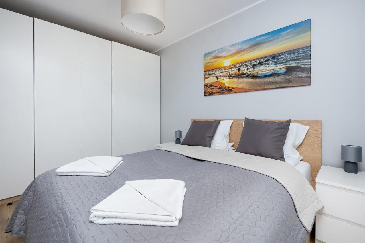 Apartamenty Platany Z Parkingiem By Noclegi Renters 코워브제크 외부 사진