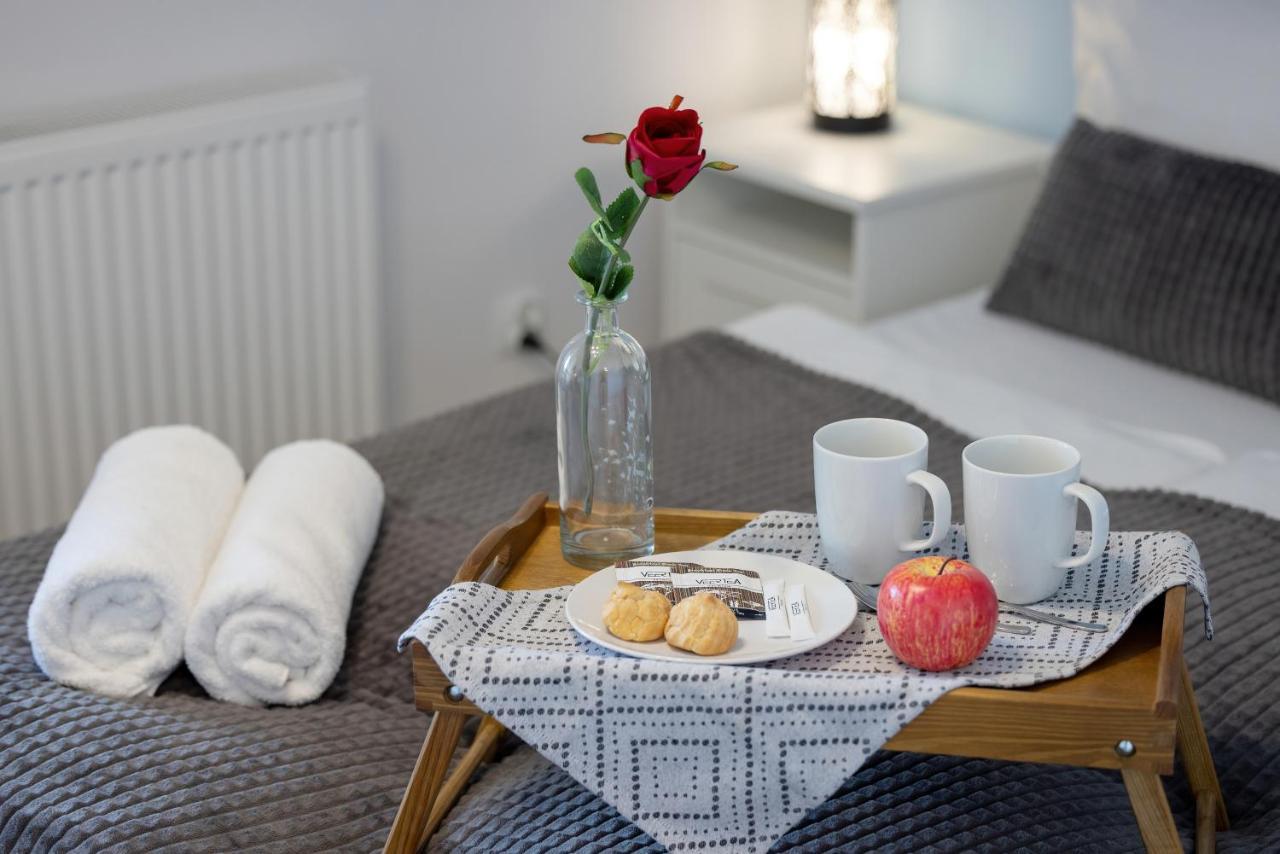 Apartamenty Platany Z Parkingiem By Noclegi Renters 코워브제크 외부 사진